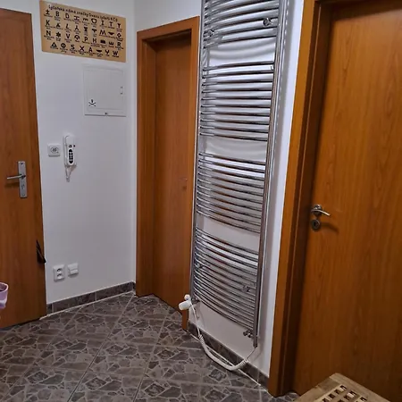 Plne Vybaveny Apartman V Harrachove Pod Mumlavskym Vodopadem, Idealni Vychozi Bod Pro Turistiku, Klid A Relax, U Cesty Na Hrebeny, Kousek Do Centra, Vybaveny I Pro Deti, Wellness A Fitko Naproti, Zahrada S Ohnistem U Domu Exterior photo