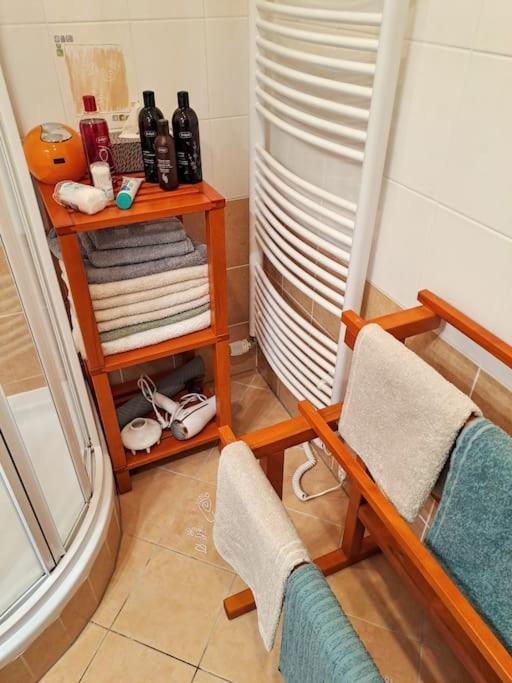 Plne Vybaveny V Harrachove Pod Mumlavskym Vodopadem, Idealni Vychozi Bod Pro Turistiku, Klid A Relax, U Cesty Na Hrebeny, Kousek Do Centra, Vybaveny I Pro Deti, Wellness A Fitko Naproti, Zahrada S Ohnistem U Domu Apartment Harrachov
